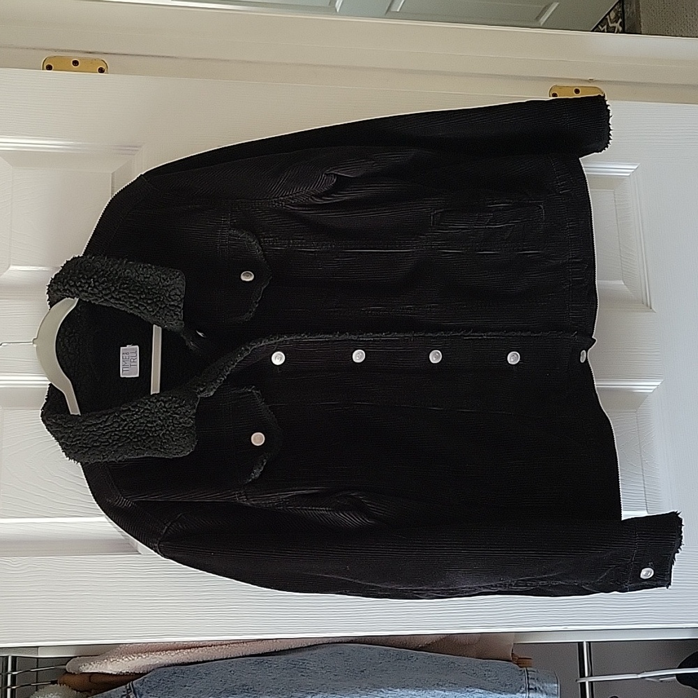Women's black corduroy/sherpa trucker jacket